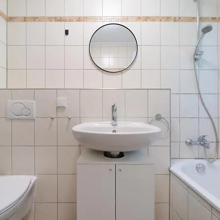 아파트 Monteurwohnungen In - Parkplatz - Einzelbetten - Waschmaschine Und Trockner *