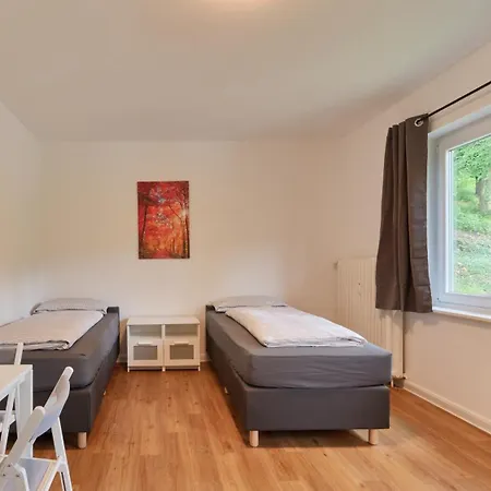 Monteurwohnungen In - Parkplatz - Einzelbetten - Waschmaschine Und Trockner Apartmán