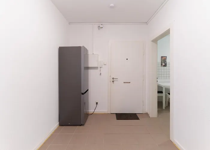 Monteurwohnungen In - Parkplatz - Einzelbetten - Waschmaschine Und Trockner * Trier